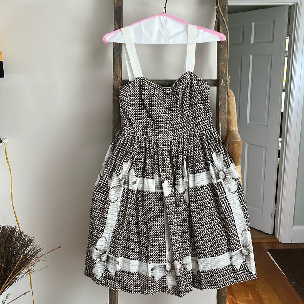 Cute sundress, with pockets!